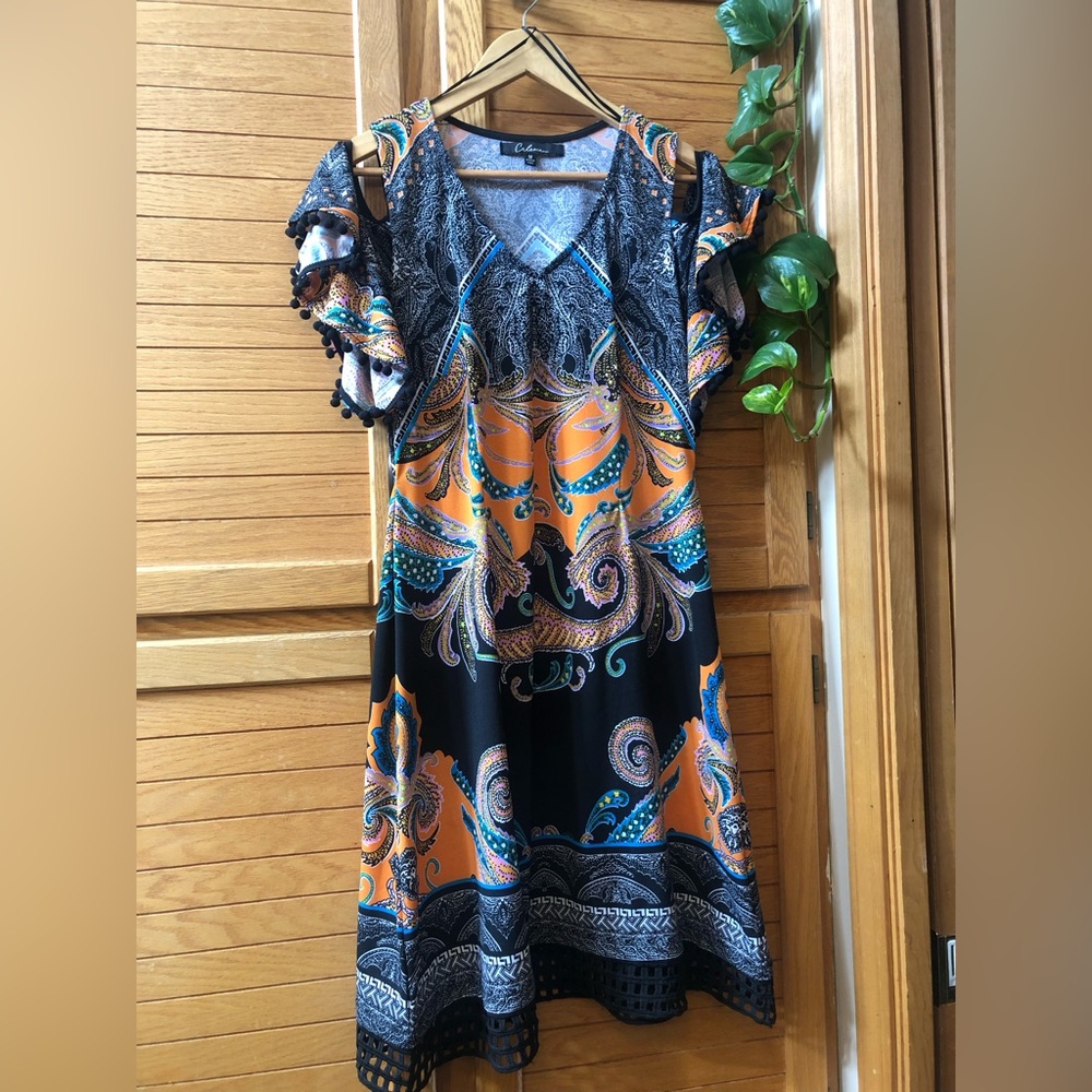 Cute paisley print shift dress size M